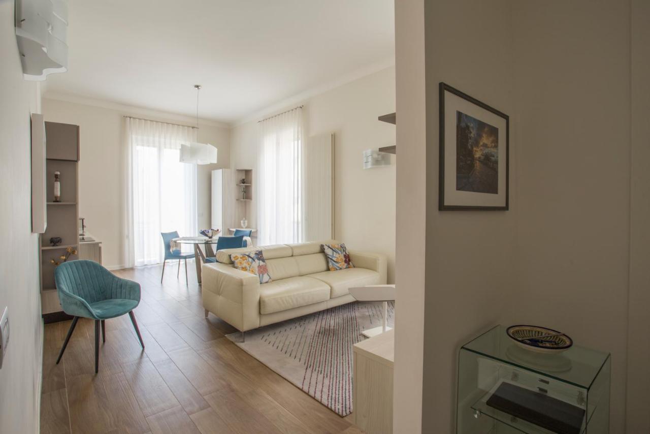 La Casa Di Nausicaa - Vespero Apartment Reggio di Calabria Bagian luar foto