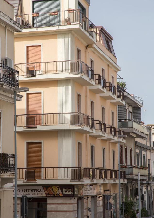 La Casa Di Nausicaa - Vespero Apartment Reggio di Calabria Bagian luar foto