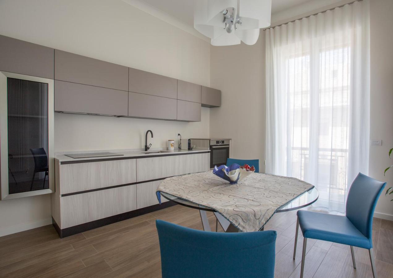 La Casa Di Nausicaa - Vespero Apartment Reggio di Calabria Bagian luar foto